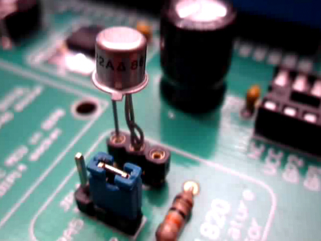 2N2222 NPN transistor in diode mode as temperature sensor